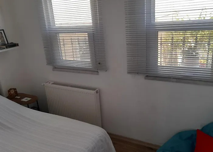 Aj Konukevi Muestakil Ev Doert Odali